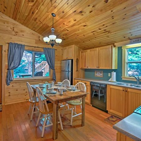 Bryson City Cabin With Fire Pit On Coopers Creek! Buitenkant foto